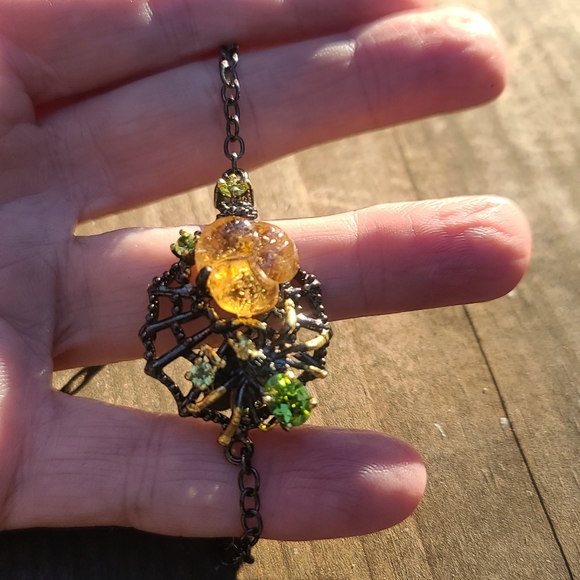 Hand carved Citrine & Peridot 8" Sterling & Rhodium bracelet - Picture 12 of 17